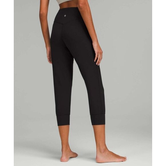 Lululemon Align High Rise Cropped Jogger W/Pockets Black Nulu Yoga Activewear 4 - Picture 4 of 10
